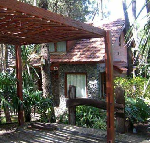 Cabanas Del Bosque Balneario Mar Azul Rum bild