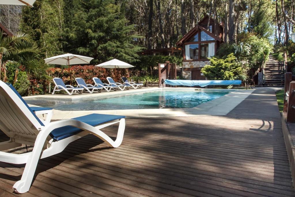 Cabanas Del Bosque Balneario Mar Azul Exteriör bild